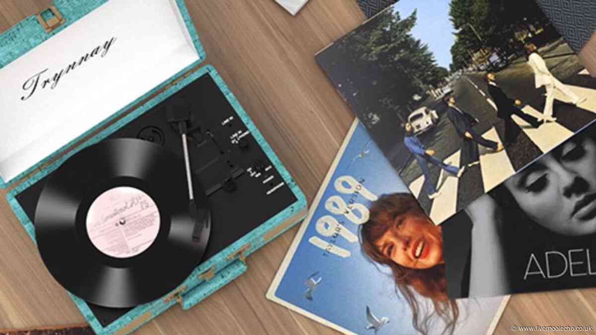 Vintage-style record player drops to £43 with Father's Day delivery