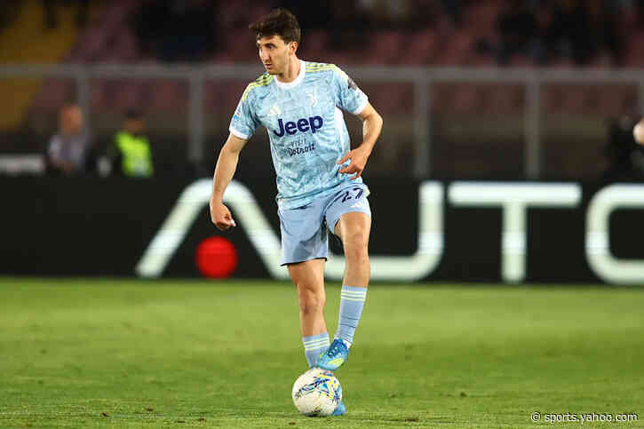 Chelsea Are Ready To Rival Barcelona For This Juventus Left-Back: Should Alonso Snap Him Up?