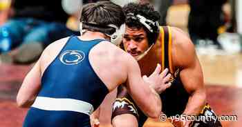 Three UW Wrestlers Earn CSC Academic All-District Honors