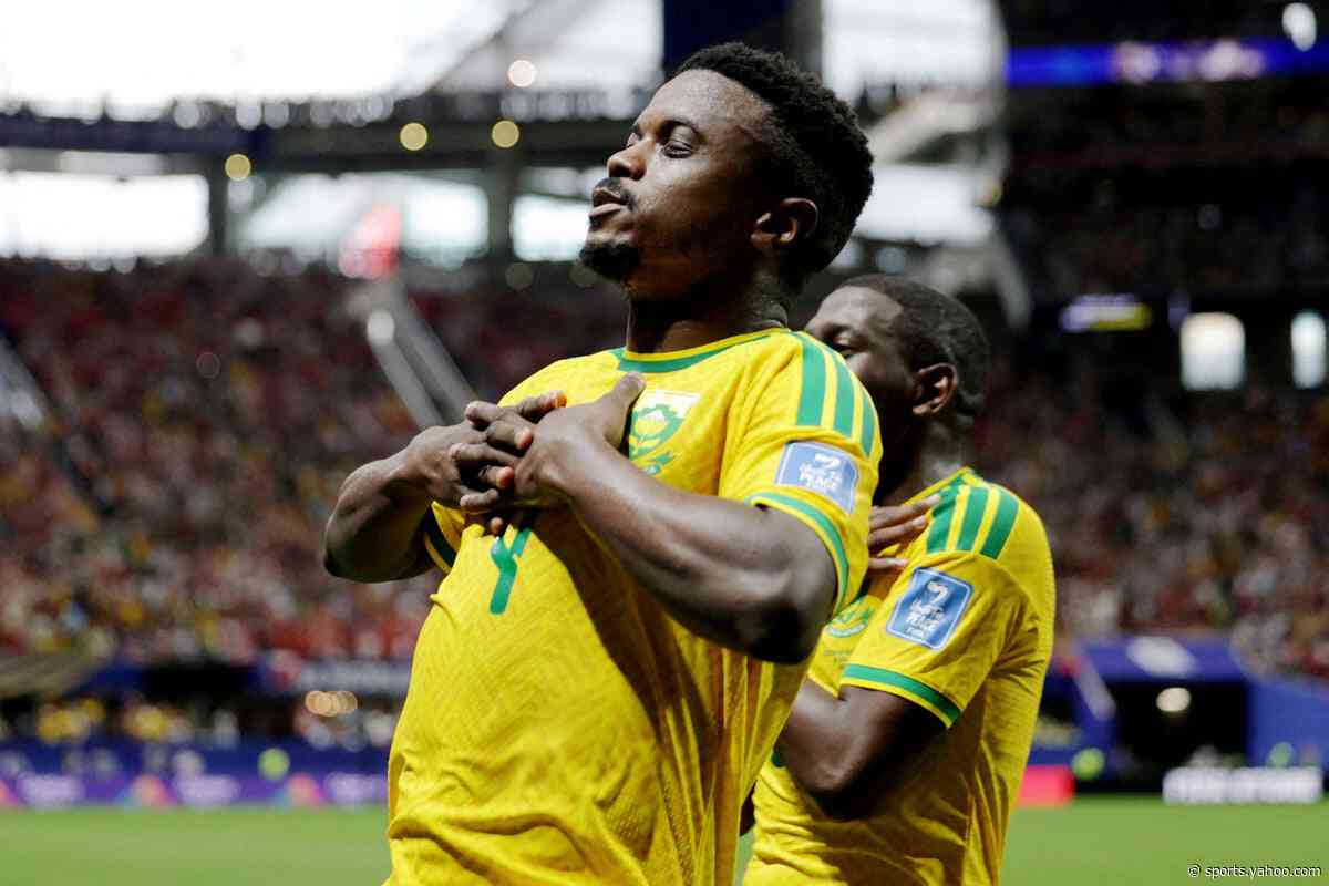 South Africa and Czech Republic keep knockout hopes alive with turgid draw