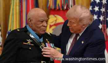 Trump awards medals of honor to Vietnam and Afghanistan war heroes