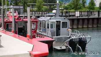 Multi-agency rescue effort saves 12 on the Detroit River, rescuers say