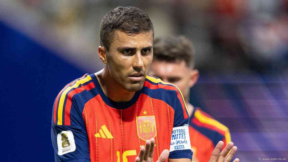 Spain boss fumes at 'insulting' Rodri criticism