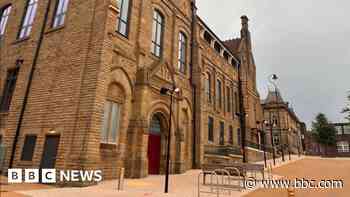 Council remains 'rudderless' month after elections
