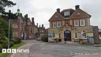 Patients 'would refuse treatment' if centre moves