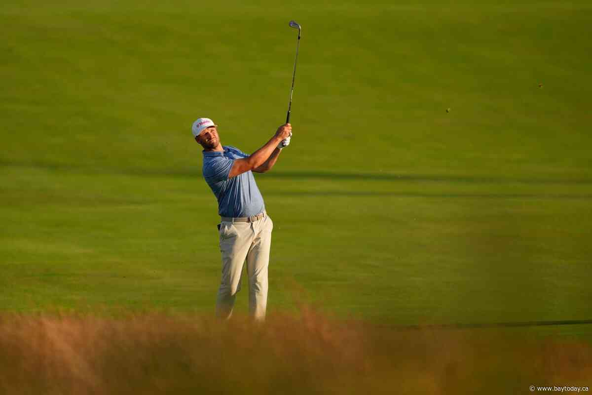 Wyndham Clark seizes on changing nature of Shinnecock to lead US Open