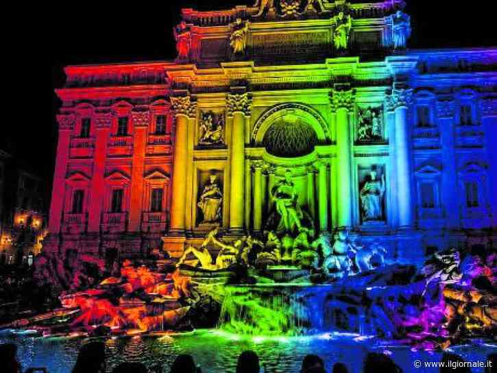 La Fontana di Trevi per la propaganda Lgbt (senza avvisare il Mic)