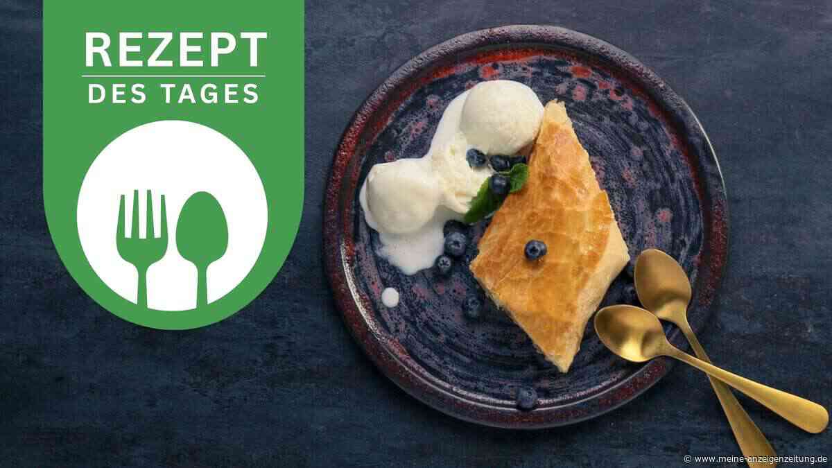 Saftiger Heidelbeerstrudel – vegane Version mit Amaretto und Mandeln