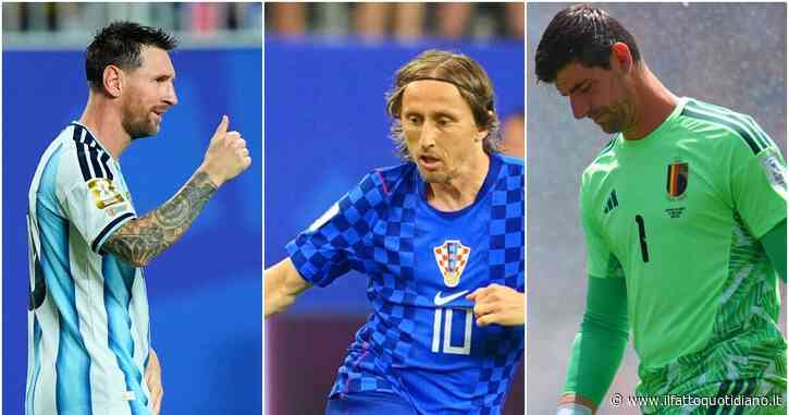 Vi siete accorti che i giocatori indossano maglie personalizzate? Cosa sono e come funzionano le patch dei Mondiali