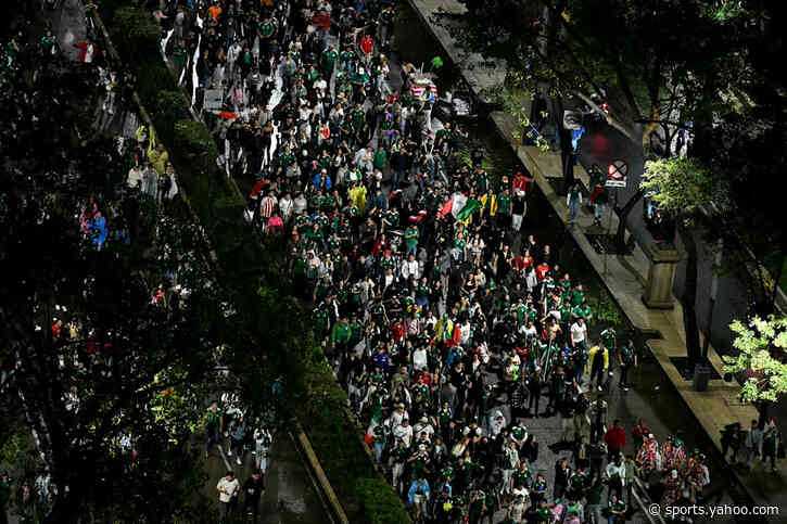 🥳 Mexico being Mexico: El Tri sparks street-wide celebrations