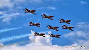 Snowbirds aerobatics team makes last scheduled Hamilton appearance for years
