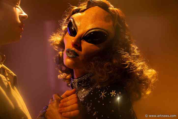 Why Is Everyone Obsessed with UFOs Right Now?