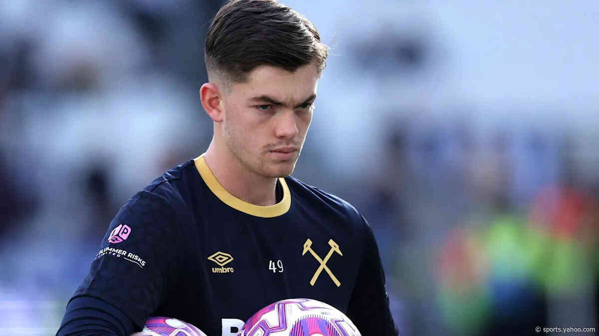 West Ham goalkeeper Hegyi joins Sparta Prague