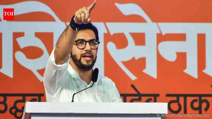'Shameless, ungrateful, &amp; corrupt': Aaditya Thackeray on 6 MPs as party faces split 2.0