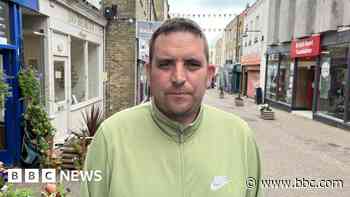 Council urged to act on 'gone to pot' bins