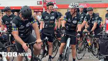 Rugby captain arrives in West Country on MND ride