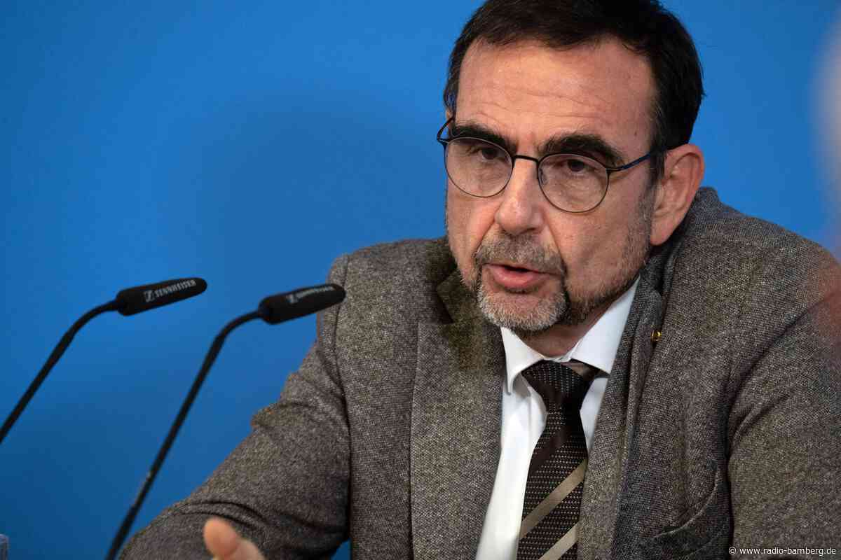 Holetschek nun auch Stiftungsvorsitzender