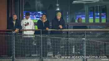 Ajax draait op volle toeren: volgende talent tekent eerste contract in Amsterdam