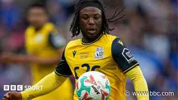 Oldham sign Southend midfielder Appiah-Forson