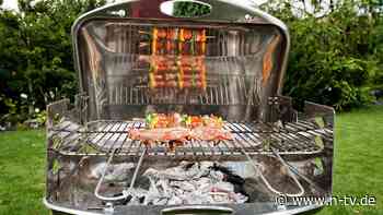 Anzünden bis Abschrubben: Drei ungewöhnliche Tipps rund ums Grillen