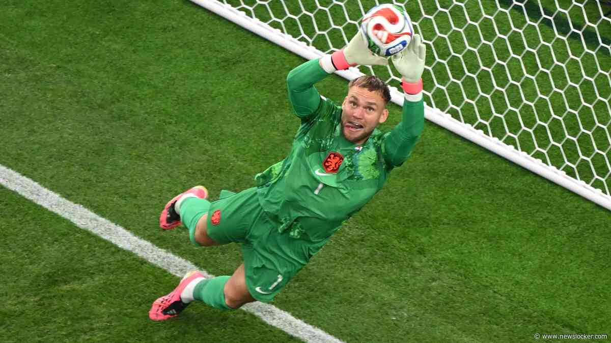 Het keepersniveau op het WK valt Frans Hoek nog niet mee: ’Veel ballen vliegen er te makkelijk in’