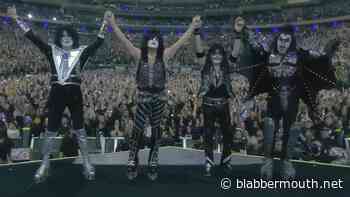 PAUL STANLEY On KISS Avatar Show: 'You Have To Build An Arena To Make Sure Everybody's Seat Is The Perfect Viewing Distance And Angle'