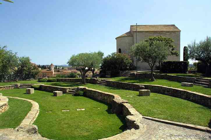 Le maire de Draguignan lui indique que le parc est interdit aux chiens, elle l’inonde d’injures et finit condamnée pour outrages