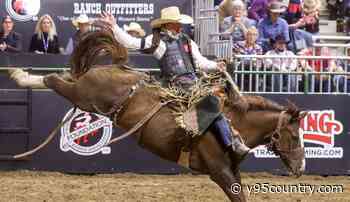 Sharon Bros. Battle it Out in CNFR Saddle Bronc Standings