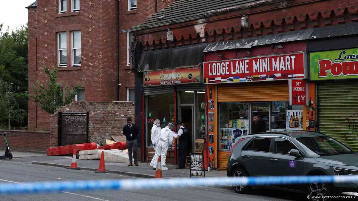 Man shot inside Lodge Lane cafe and taken to hospital