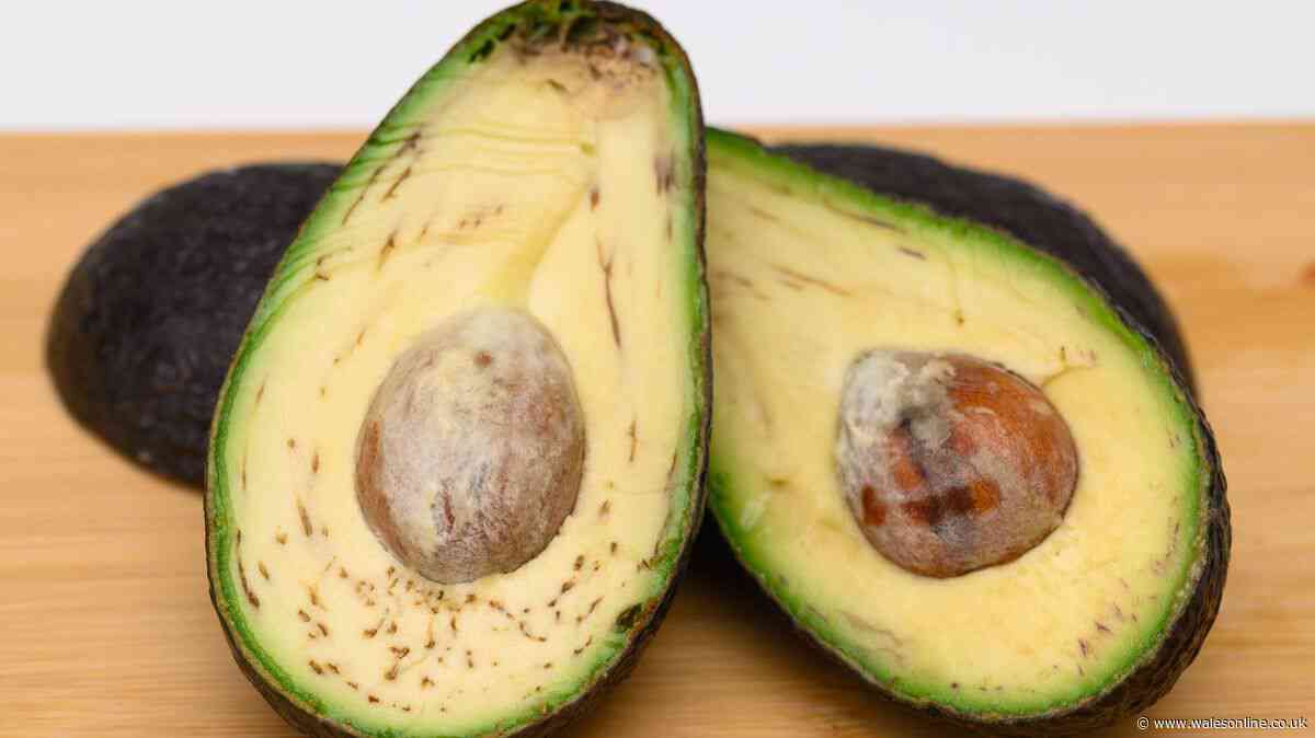Is it safe to eat an avocado that's gone brown? I asked experts and they all agreed on 1 thing