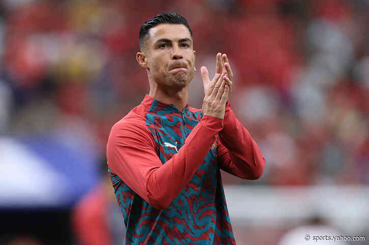 📸 Cristiano Ronaldo sends message after scandal in Portugal