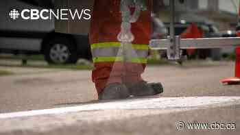 Faded traffic lines on Edmonton roads prompt dozens of 311 calls