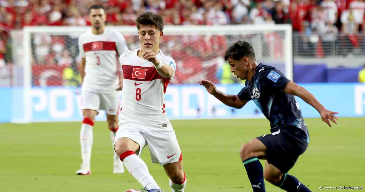 Tijd tikt weg voor Turkije, dat jaagt op broodnodige gelijkmaker tegen tien man Paraguay