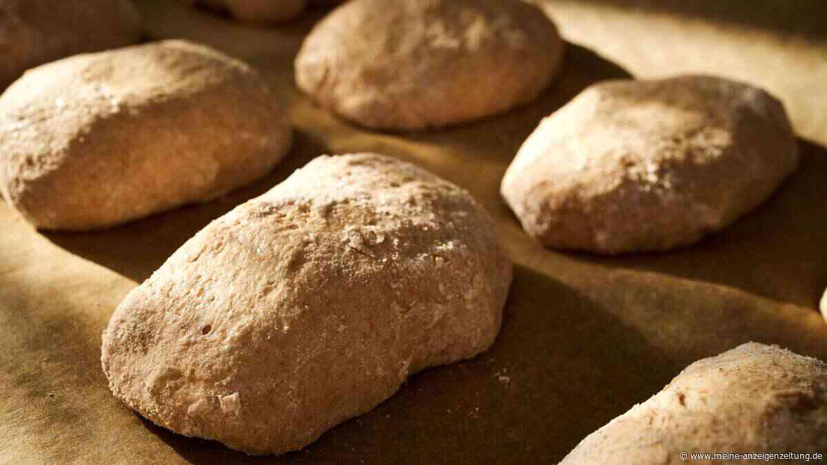 Diese selbstgebackenen Brötchen sind echte Ballaststoffbomben.