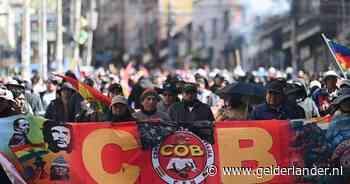 Protesten leggen Bolivia stil na schrappen brandstofsubsidies, president Paz kondigt noodtoestand af