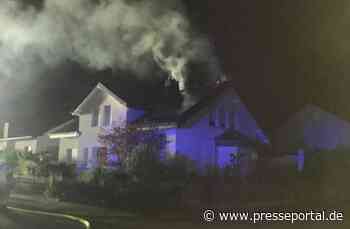 FW Paderborn: Dachstuhlbrand in einem Einfamilienhaus im Ortsteil Elsen