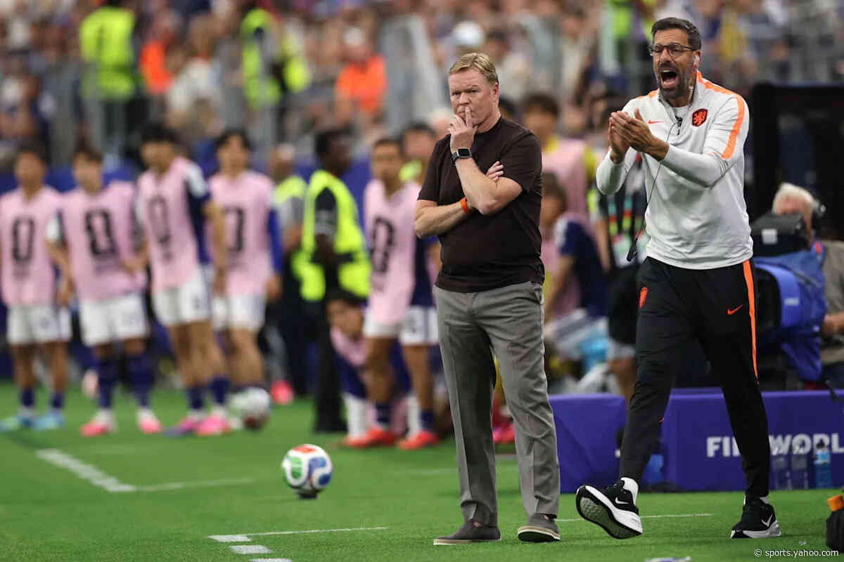 Ronald Koeman issues worrying injury update on Barcelona midfielder Frenkie de Jong: ‘Experiencing some discomfort’