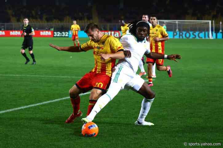 Chelsea join race for Manu Kone