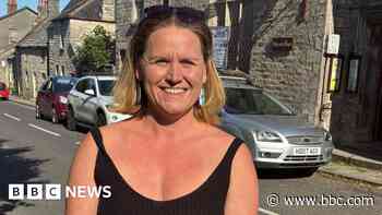 Parents meet to fight school merger plans