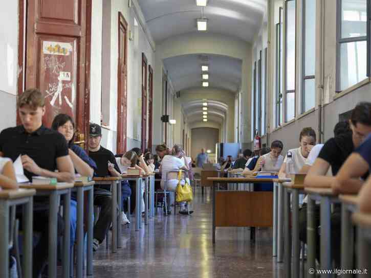 Quintiliano parla di musica al liceo classico. Lo scientifico "misura" il lago di Bracciano