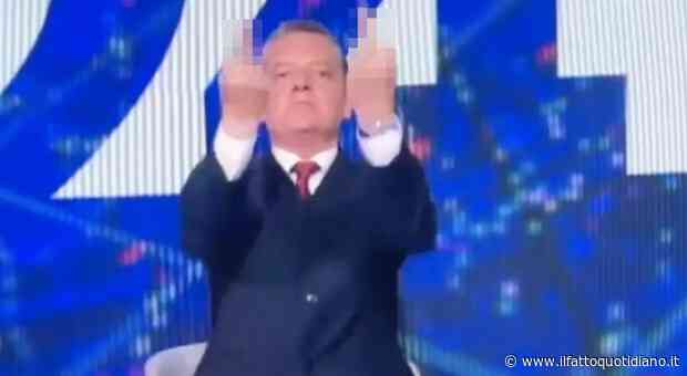 Alessandro Baracchini si arrabbia con la regia e fa un doppio “dito medio” in diretta su RaiNews24: è polemica, Viale Mazzini chiede chiarimenti