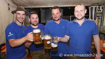 Huttenstätter Jubiläums-Schützen feiern mit Bier, Wein und bester Stimmung