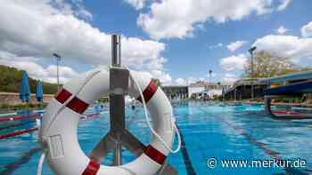 Mutige Rettungsaktion im Freibad: Kinder ziehen Zweijährigen aus dem Wasser