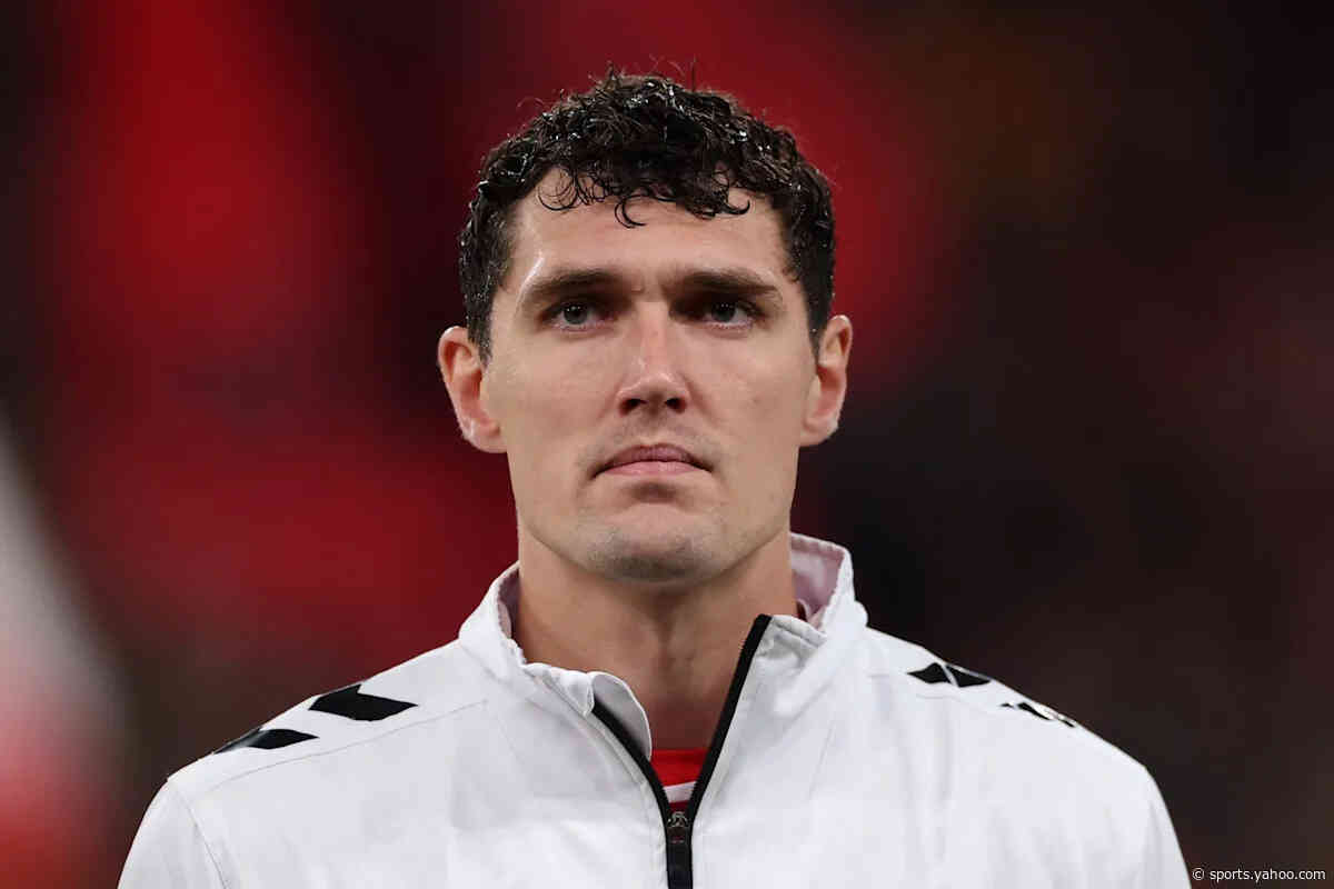 Barcelona defender’s new contract contains optional termination clause after one year