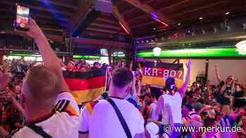 Sofa, Bier, Public Viewing – zeigen Sie uns jetzt, wie Sie beim Deutschland-Spiel mitfiebern