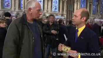 Antiques Roadshow expert disappoints guest as he tells him 'it's a fake'