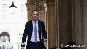 Maternity review families meet new health secretary