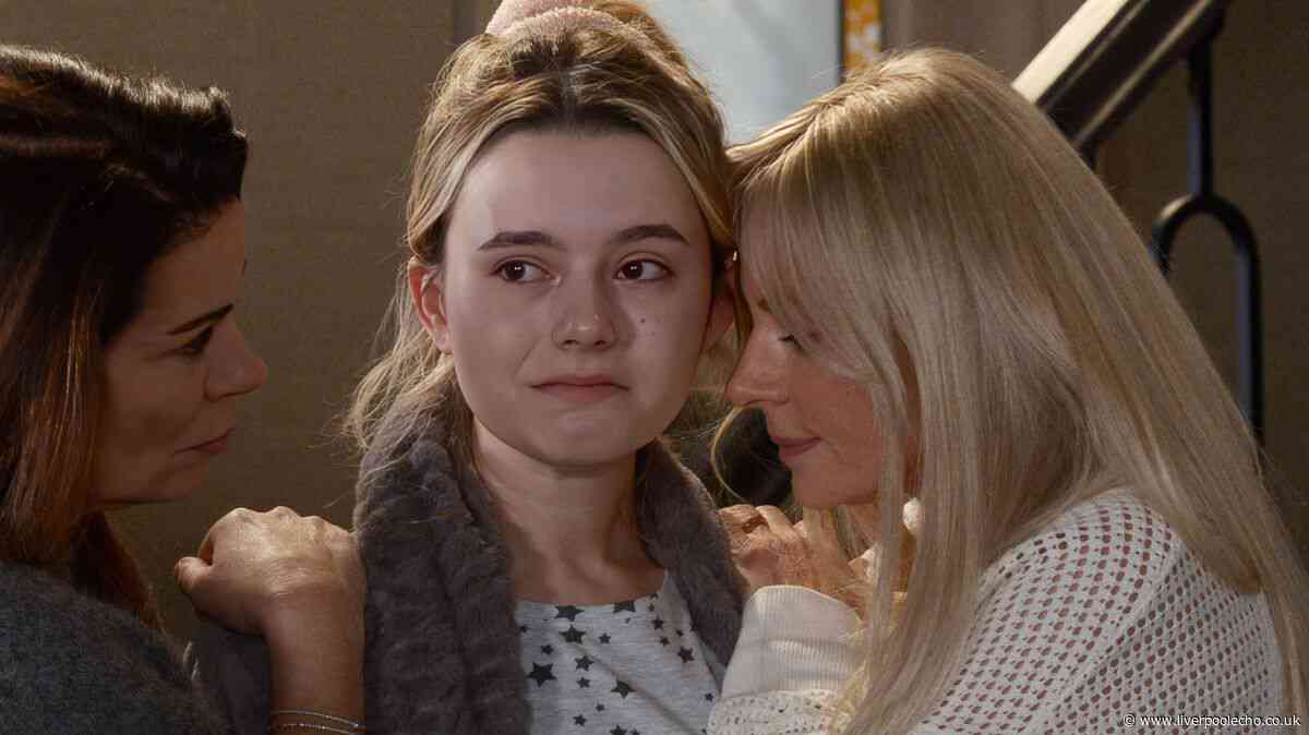 Coronation Street fears for beloved character over 'foreshadowing' death