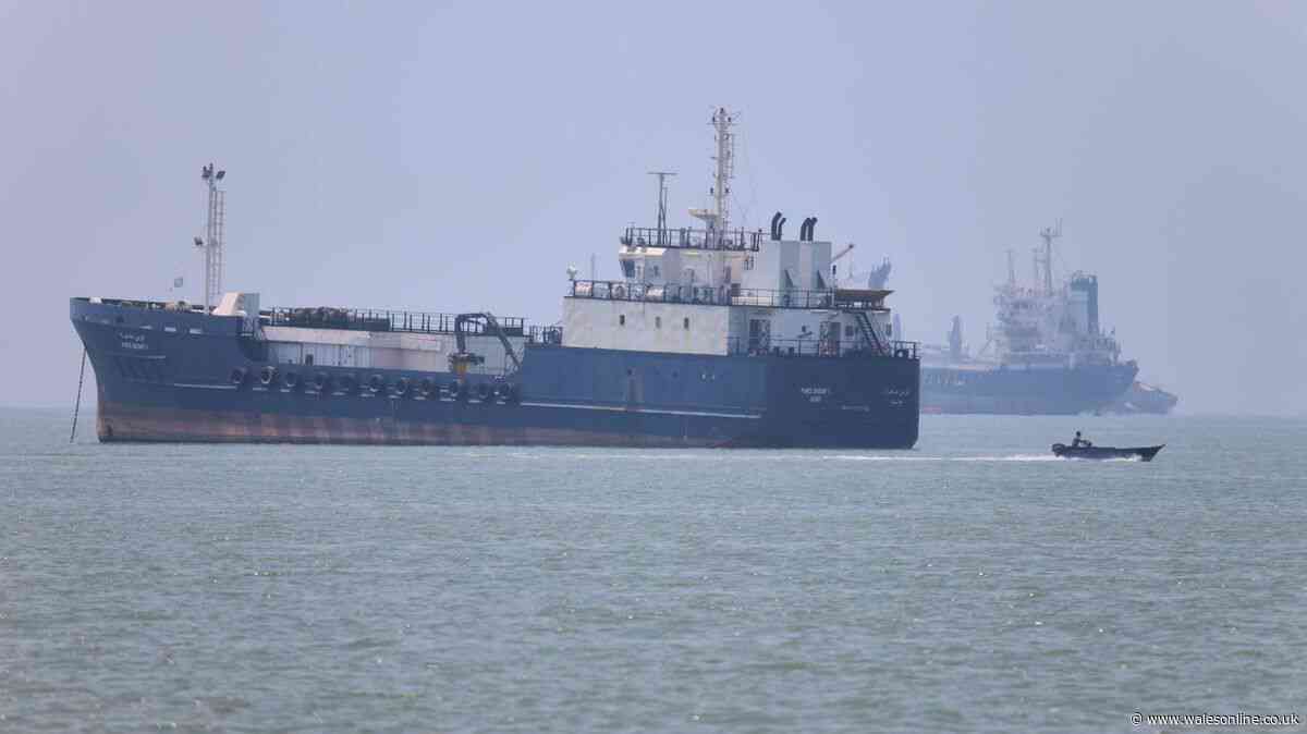 Iran closes Strait of Hormuz again over Israeli Lebanon strikes