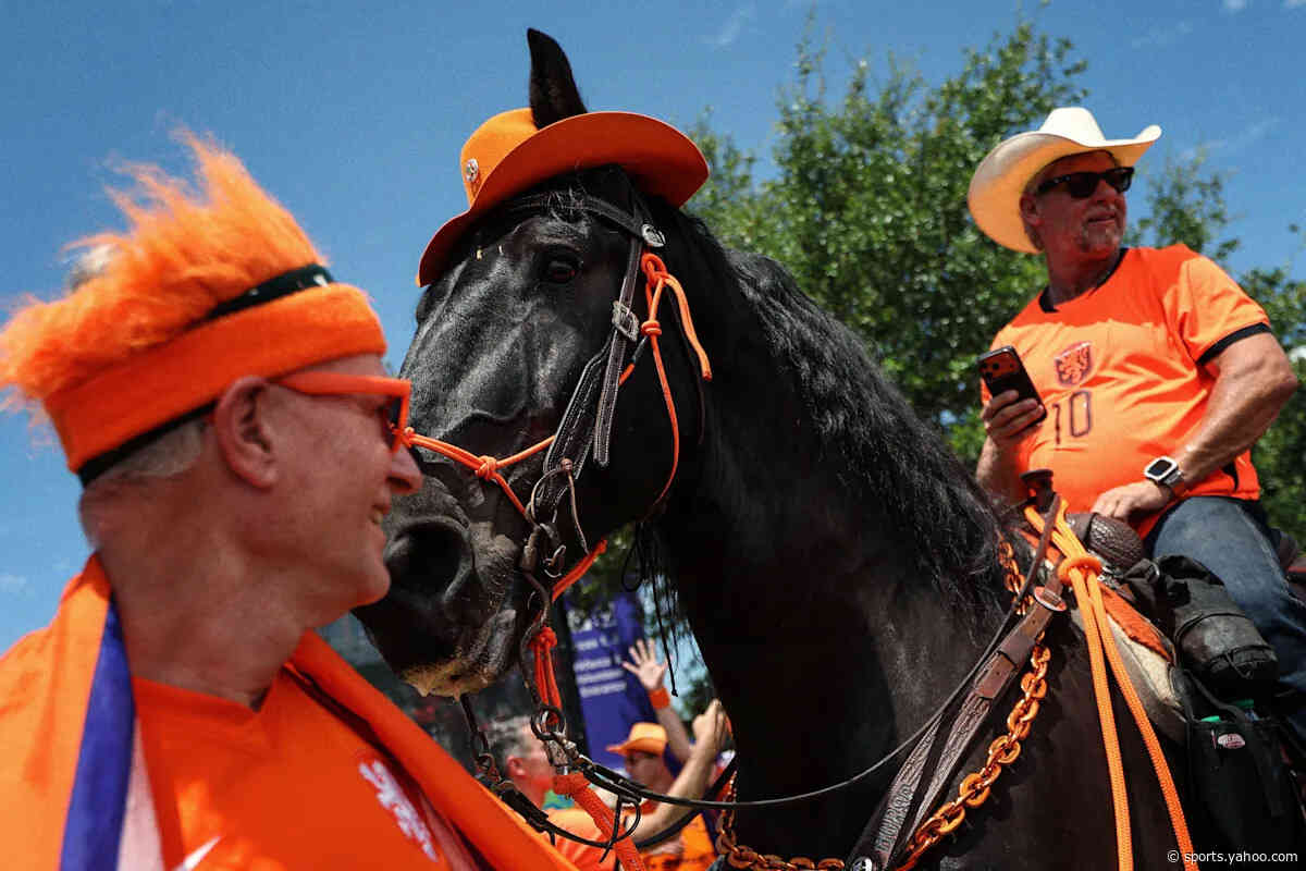 🎥 Houston, there’s a horse in the hallway! Oranje fans at it again